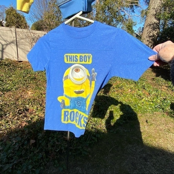 𝅺MINION character could be your child’s next best friend. Two feet of cuteness! - Picture 5 of 6